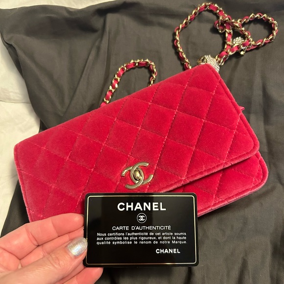 Authentic CHANEL Wallet On Chain - Picture 6 of 8